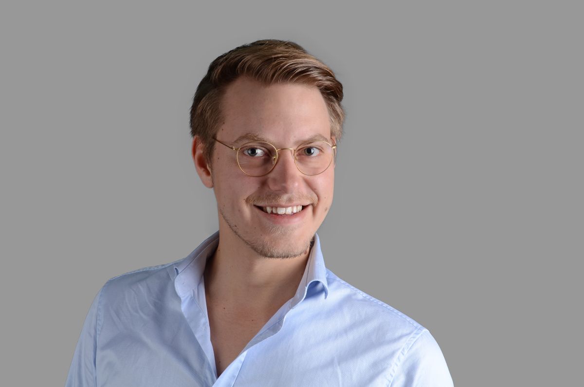 Marketingexperte und Augenoptiker